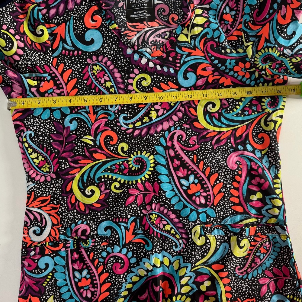 Lot of 3 Koi Betsey Cherokee Medical Scrub Tops Nursing Sz XS - Picture 9 of 11